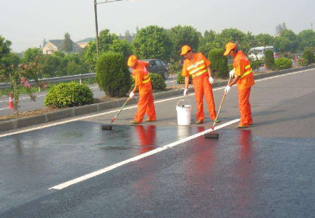 忻州 彩色路面喷漆维修改色的使用寿命有多长？